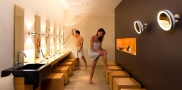 tn_aquademie_showerworld-changing-room-woman-man_1154x650